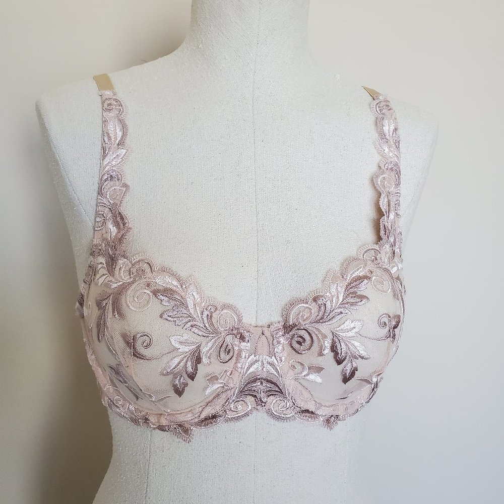 Soma 34C Beige Tan Nude Embroidered Bra Embroidery Underwire